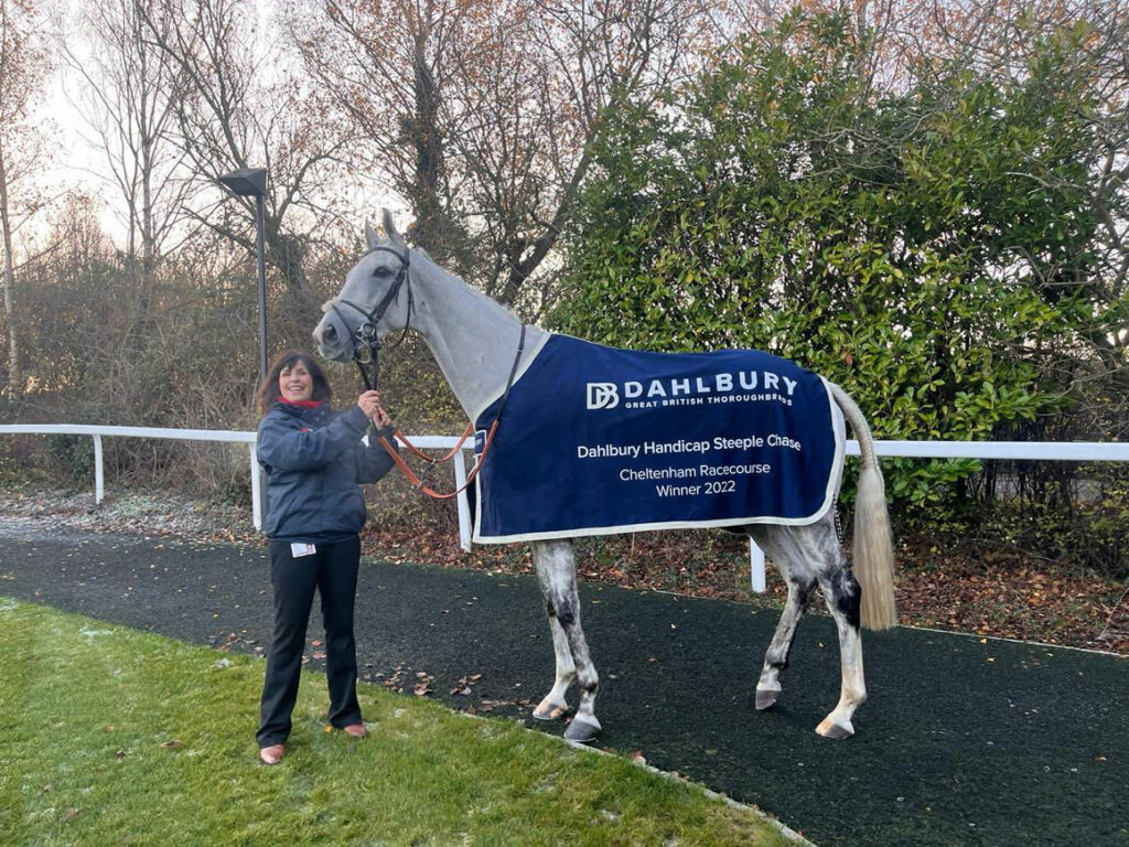 Cheltenham success for Eva's Oskar!
